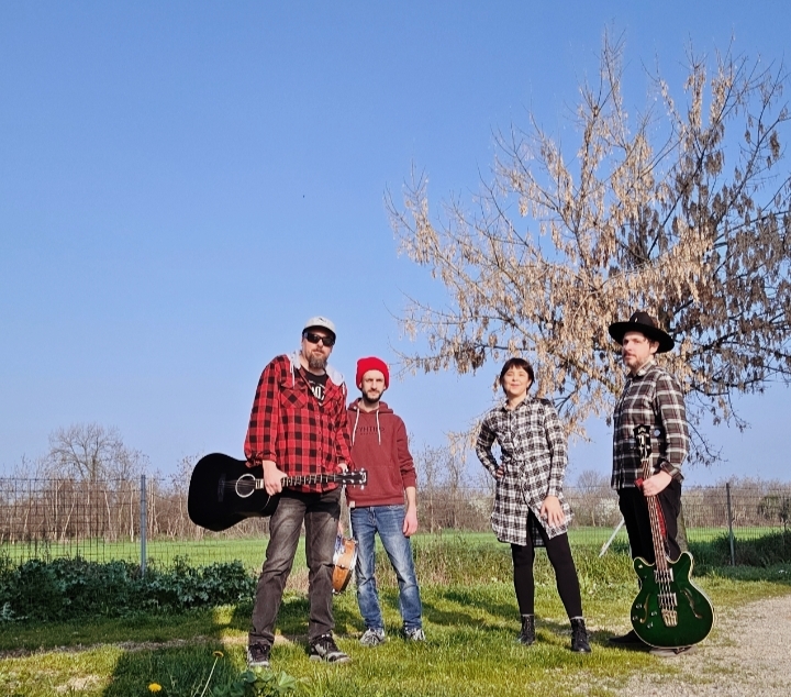 BeeFolkee